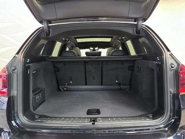 BMW iX3 — photo 39