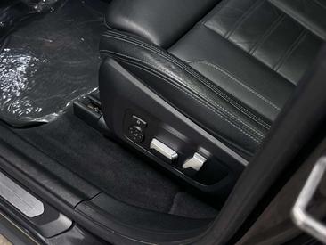 BMW iX3 — photo 25