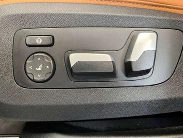 BMW X5 XDrive50e — photo 6