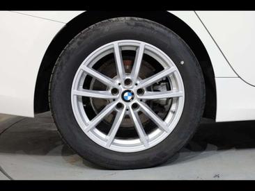 BMW Série 3 318i — photo 8