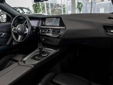 BMW Z4 40i — photo 7
