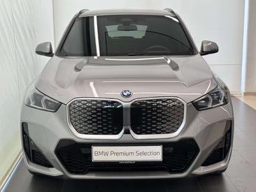 BMW IX1 XDrive30 — photo 15