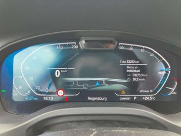 BMW iX3 Impressive — photo 10