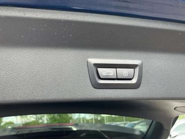 BMW iX3 Impressive — photo 19