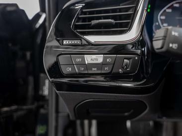 BMW Z4 40i — photo 19