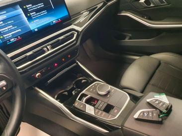 BMW Série 3 Sport 320d — photo 13