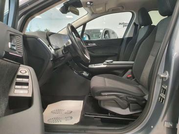 BMW 218 218i — photo 21
