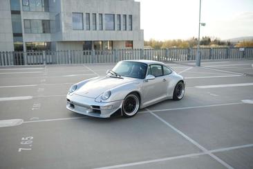 Porsche 993 Carrera 2 — photo 7