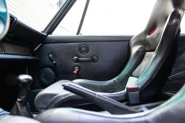Porsche 964 Carrera — photo 20