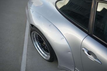Porsche 993 Carrera 2 — photo 17