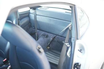 Porsche 993 Carrera 2 — photo 24