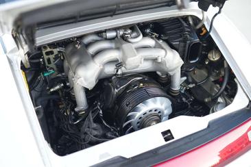 Porsche 993 Carrera 2 — photo 28
