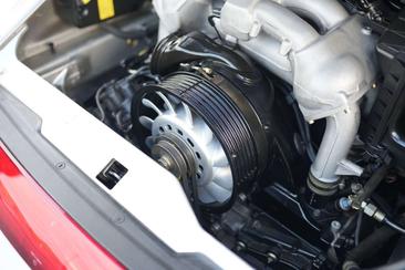 Porsche 993 Carrera 2 — photo 29