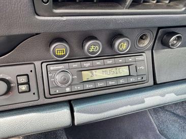 Porsche 964 Carrera 2 — photo 23