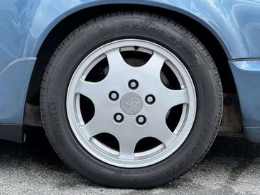 Porsche 964 Carrera 2 — photo 38