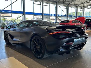 McLaren 720S — photo 2