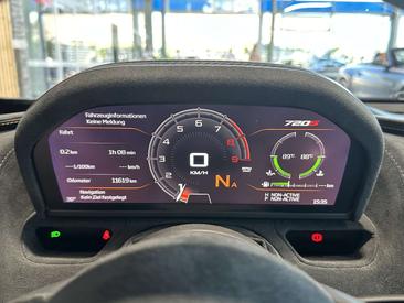 McLaren 720S — photo 15