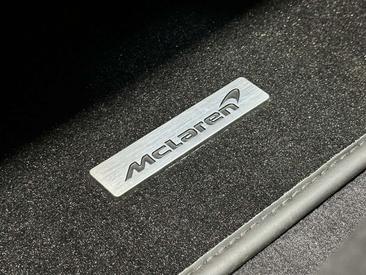 McLaren 720S — photo 24