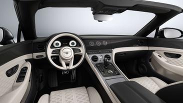 Bentley Continental GTC V8 Mulliner — photo 8