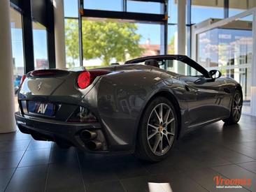 Ferrari California — photo 6