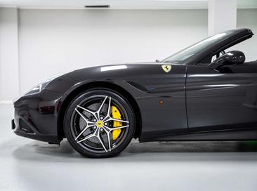 Ferrari California T — photo 29