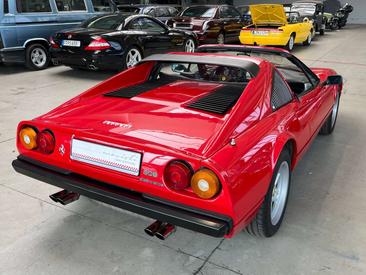 Ferrari 308 GTS — photo 7