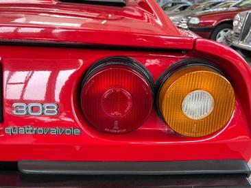 Ferrari 308 GTS — photo 9