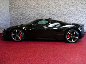 Ferrari SF90 Stradale — photo 2