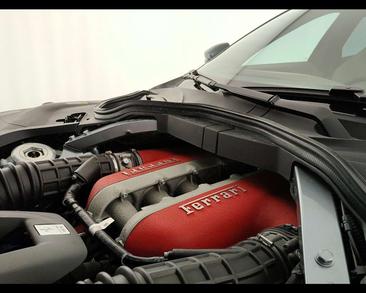 Ferrari Purosangue — photo 17
