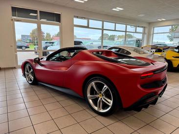 Ferrari 296 GTS — photo 4