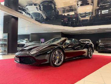 Ferrari 488 — photo 2