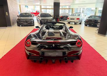 Ferrari 488 — photo 10