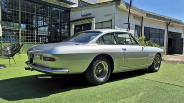 Ferrari 330 GT — photo 5