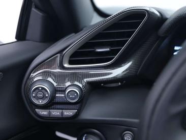 Ferrari 488 Spider — photo 10
