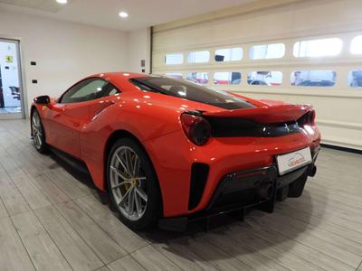 Ferrari 488 Pista