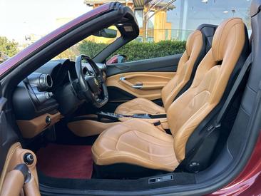 Ferrari F8 Spider — photo 10