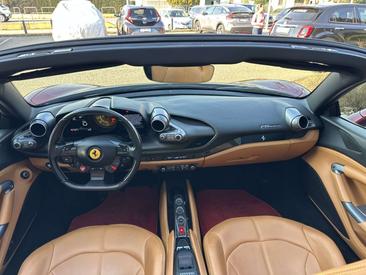 Ferrari F8 Spider — photo 11