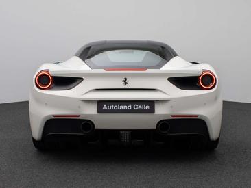 Ferrari 488 — photo 8