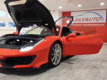 Ferrari 488 Pista — photo 11