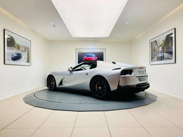 Ferrari 812 Superfast — photo 6