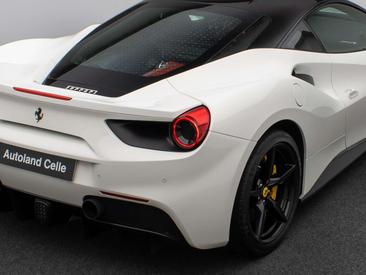 Ferrari 488 — photo 17