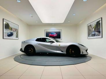 Ferrari 812 Superfast — photo 11