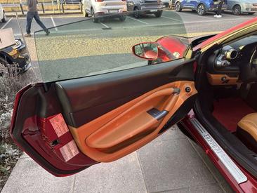Ferrari F8 Spider — photo 32