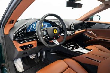 Ferrari Purosangue — photo 9