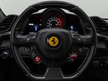 Ferrari 488 — photo 34