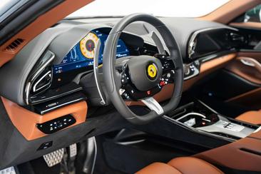 Ferrari Purosangue — photo 12