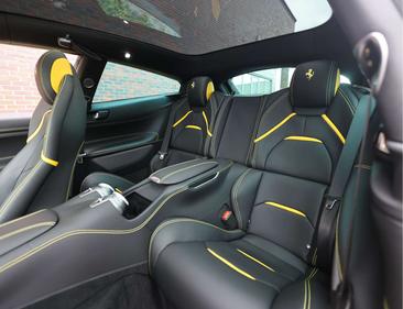 Ferrari GTC4Lusso — photo 32