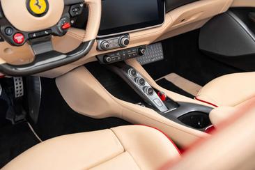 Ferrari Portofino — photo 31