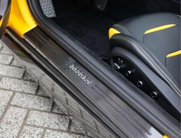 Ferrari GTC4Lusso — photo 37