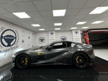 Ferrari 812 Superfast — photo 2